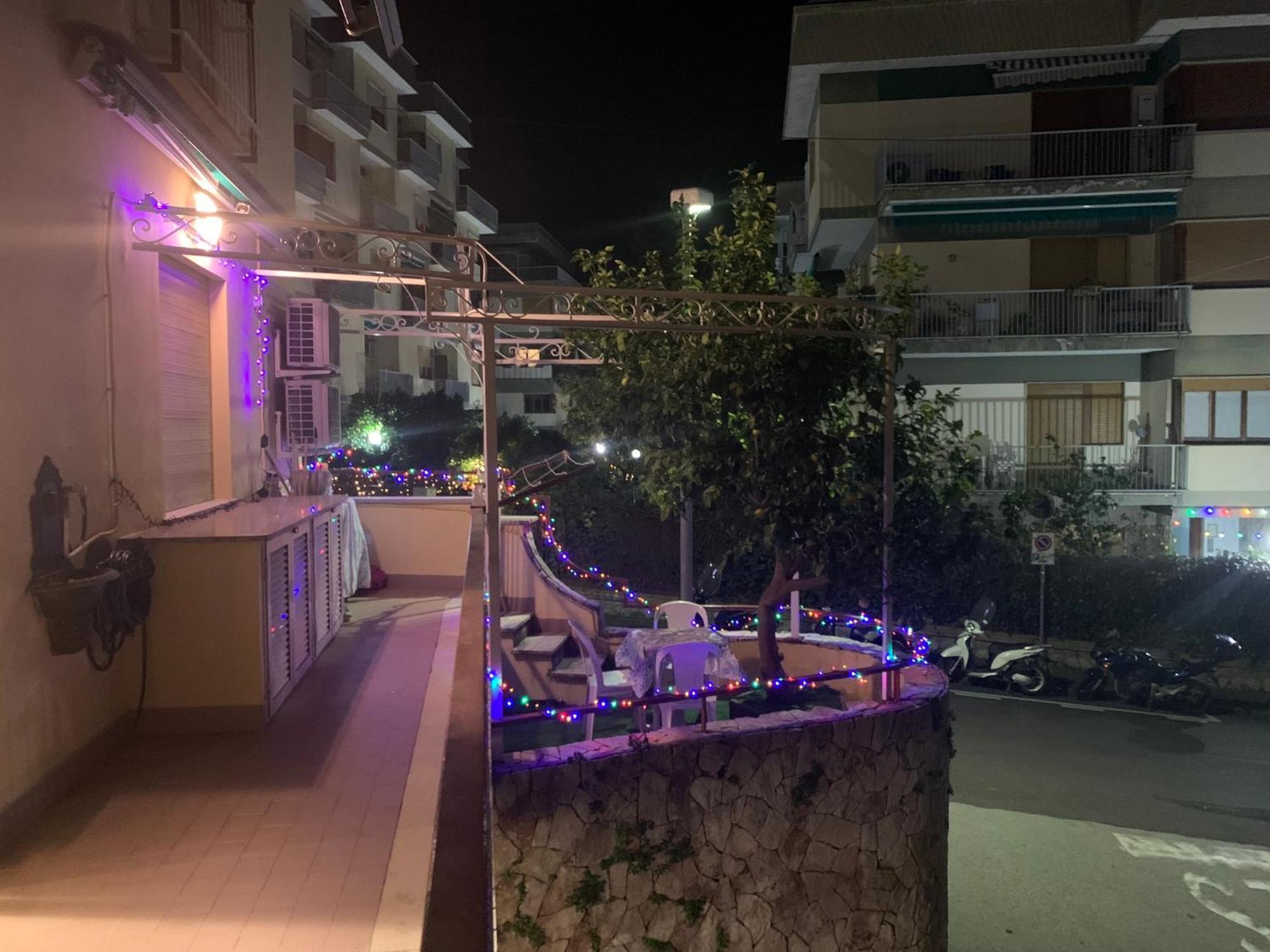 Treehouse Sorrento Apartment Buitenkant foto